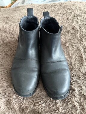 Women’s  Sorel Black Leather Chelsea Boots